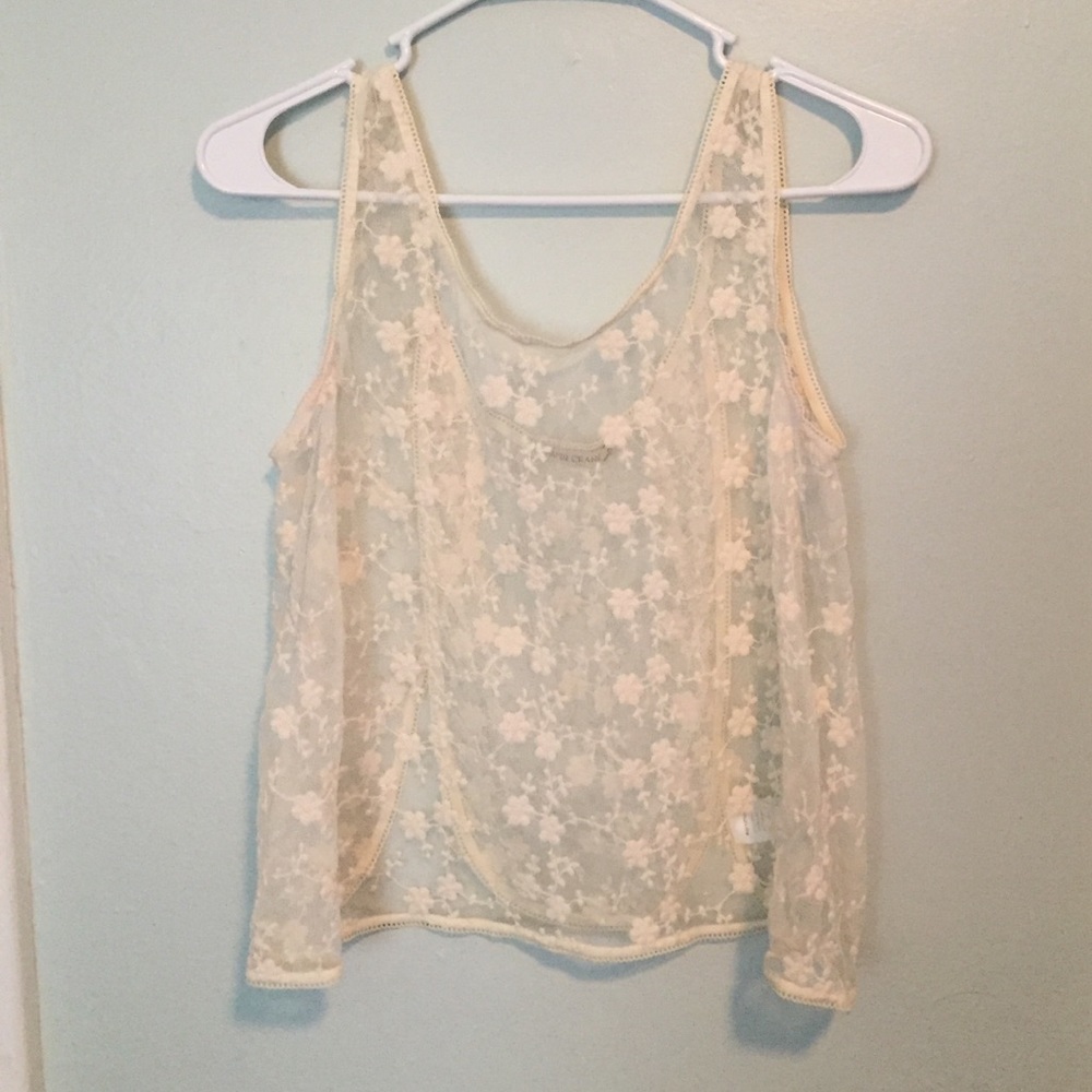 Beautiful sheer top with flower/vine design